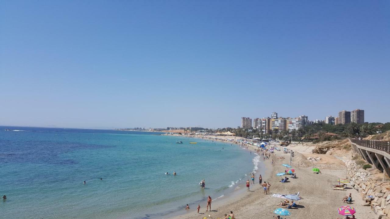 Altos De Campoamor Bagian luar foto