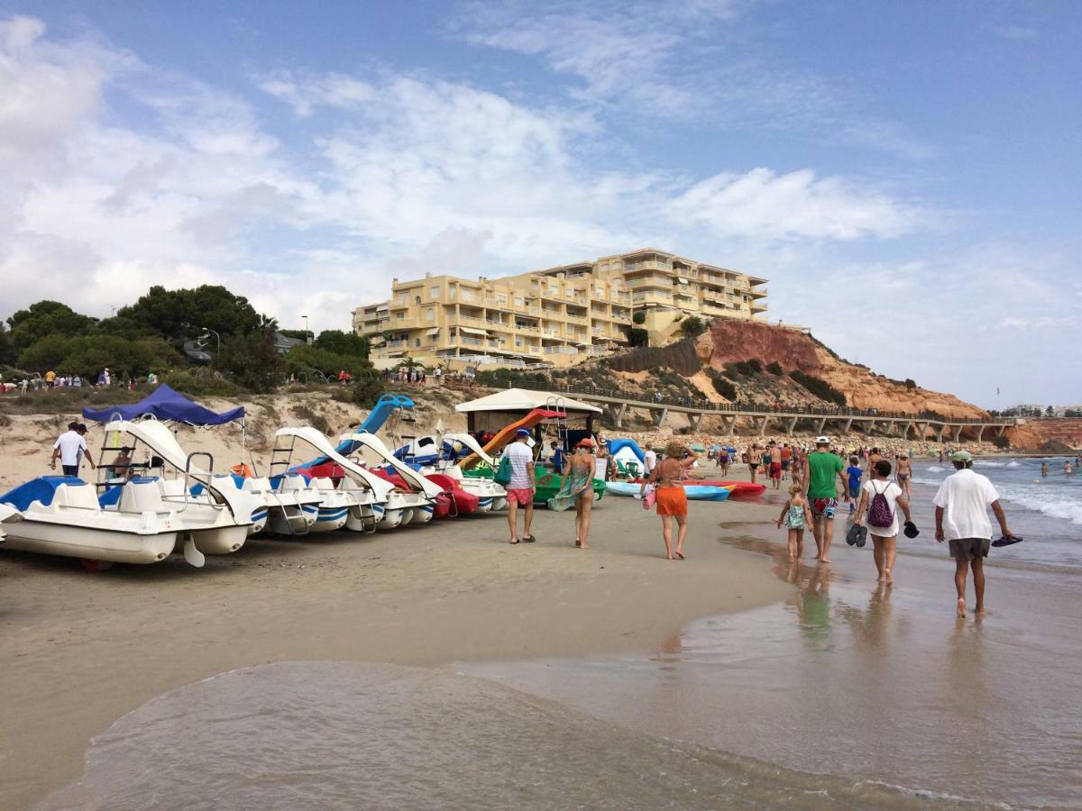 Altos De Campoamor Bagian luar foto